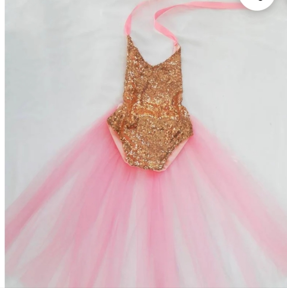 6-12 baby girl sequin bodysuit w/ tutu train
